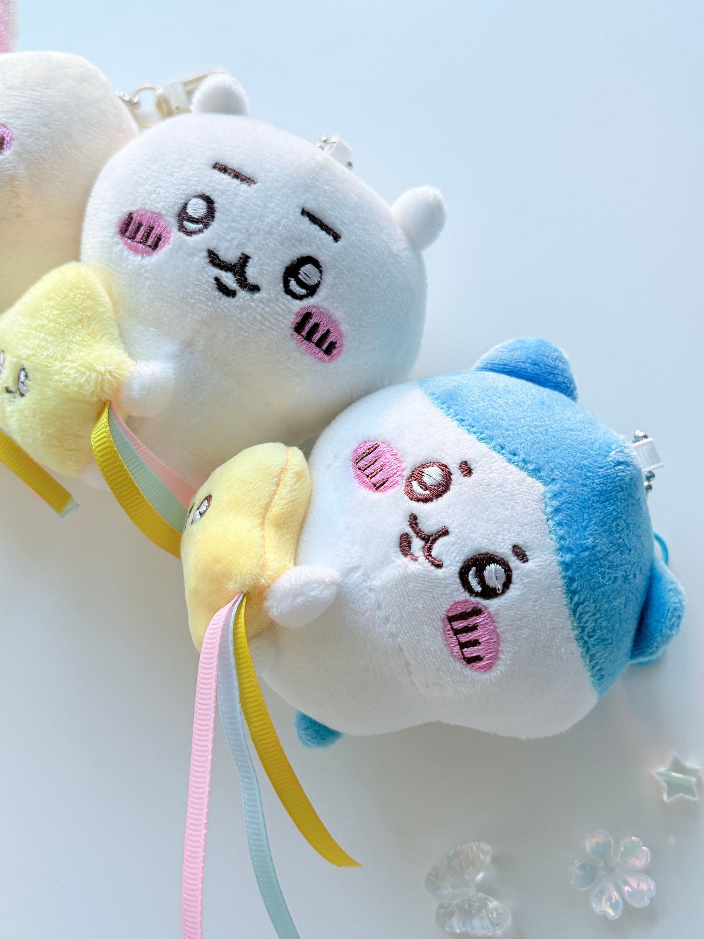 Chiikawa with shooting star plushie keychains