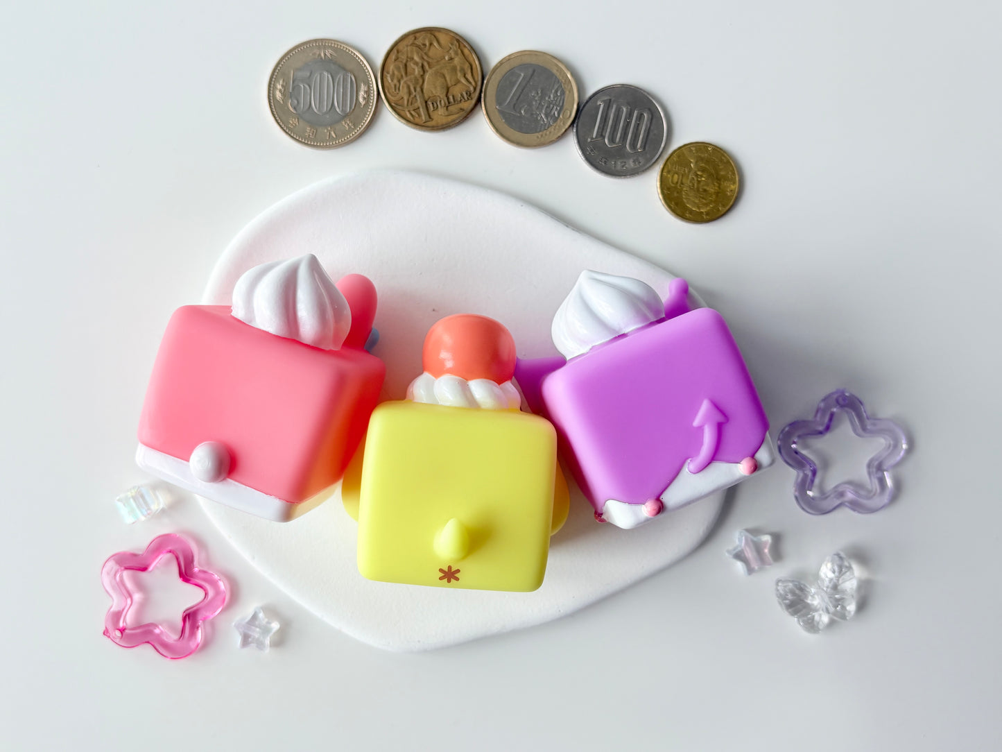 Kawaii Mini Sanrio Cube Cake Desserts (Lights up!)